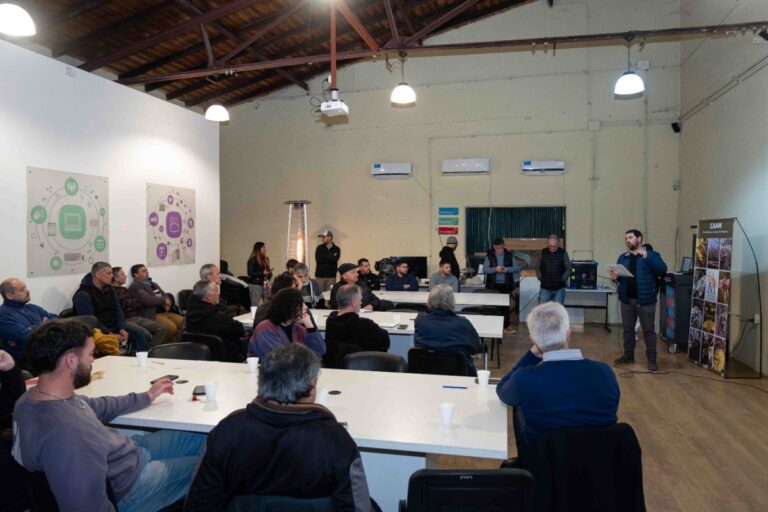 Alvear fue sede del primer encuentro apícola integrador institucional
