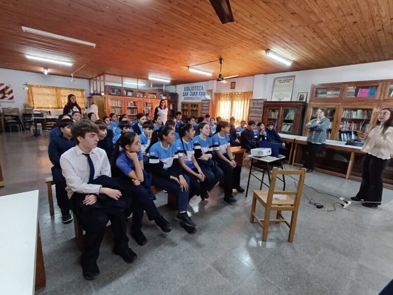 Taller de prevención sobre Grooming y Bullying en el Instituto San Antonio