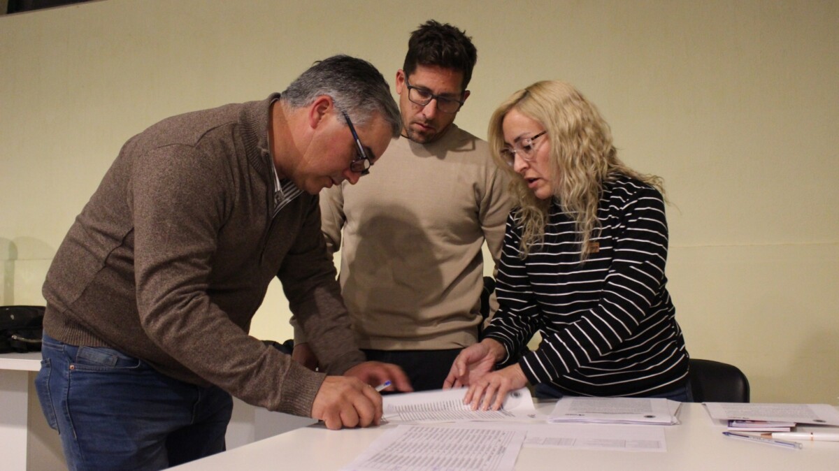 Firma de convenios con productores hortícolas en Bodega Faraón