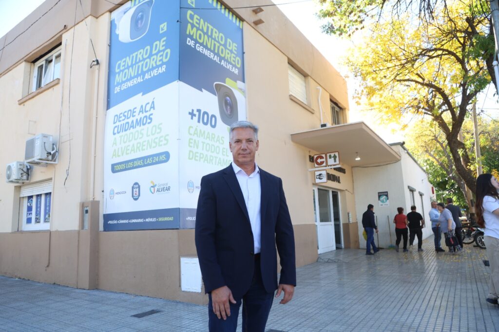 Molero instalará cámaras de seguridad en las escuelas