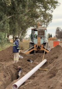 “Avanzan las obras para restablecer el servicio de agua en varios barrios de General Alvear”