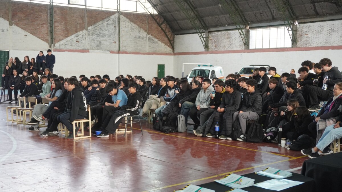 Día Nacional de la Seguridad Vial: estudiantes participaron de una jornada de concientización