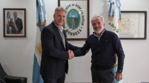 Municipio y AYSAM consolidan una inversión clave para renovar la Avenida Alvear Oeste