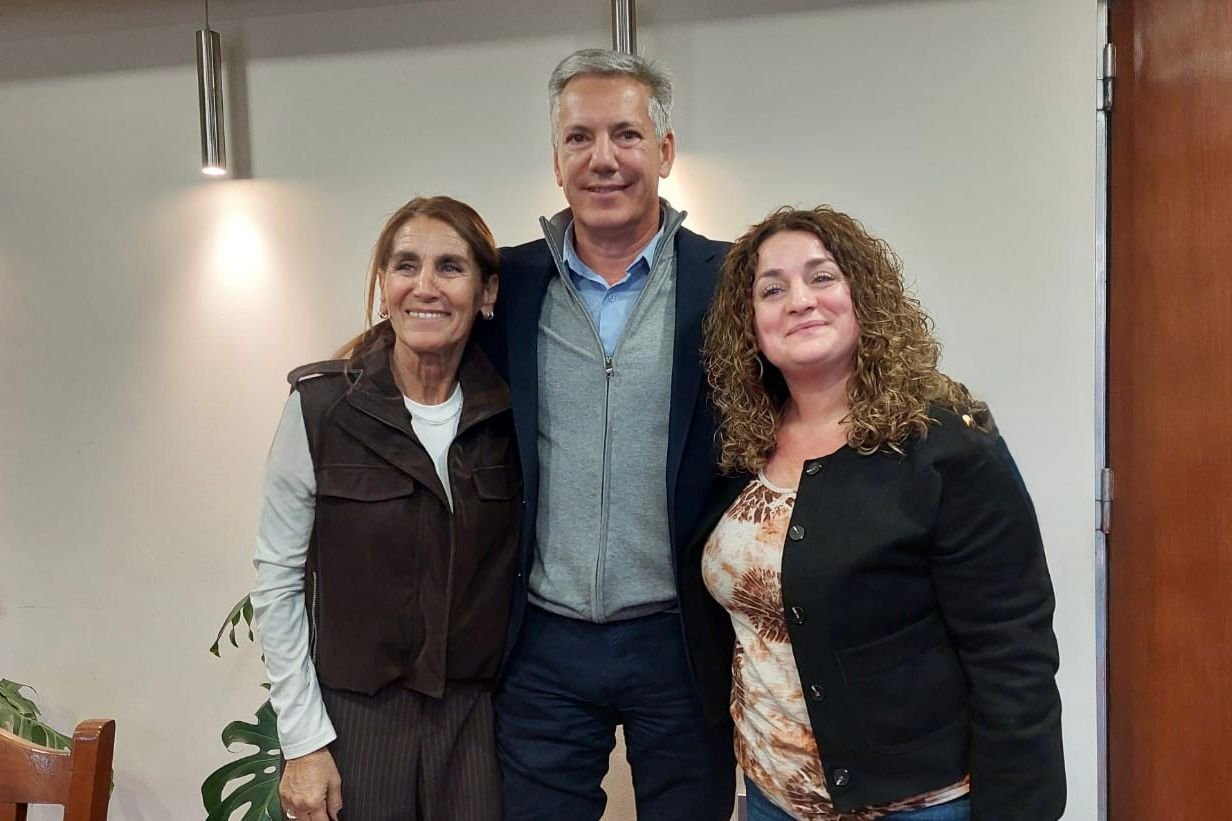 Alejandro Molero presentó a Viviana Giaccaria como nueva directora de Cultura