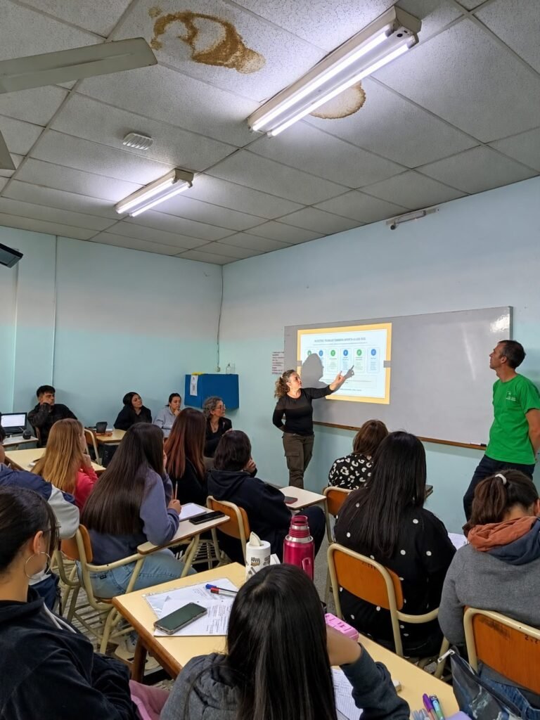 Gestión Ambiental llevó la educación ambiental a estudiantes del ITU