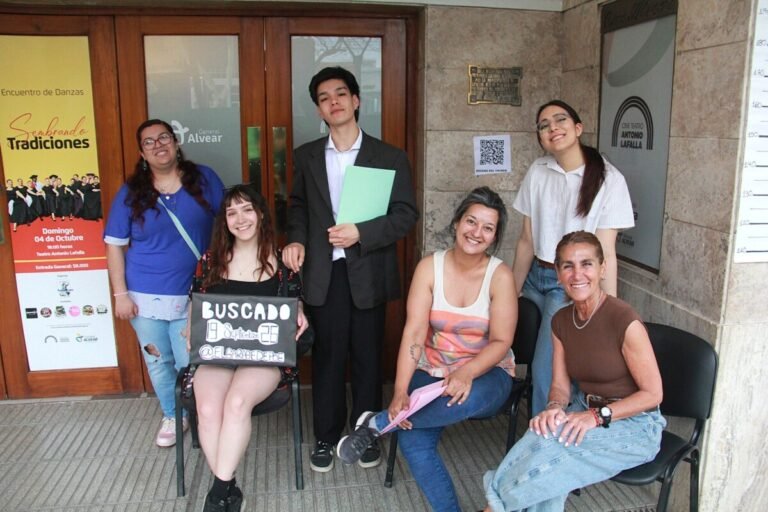 La literatura tuvo su espacio en una nueva Tardecita de Biblioteca