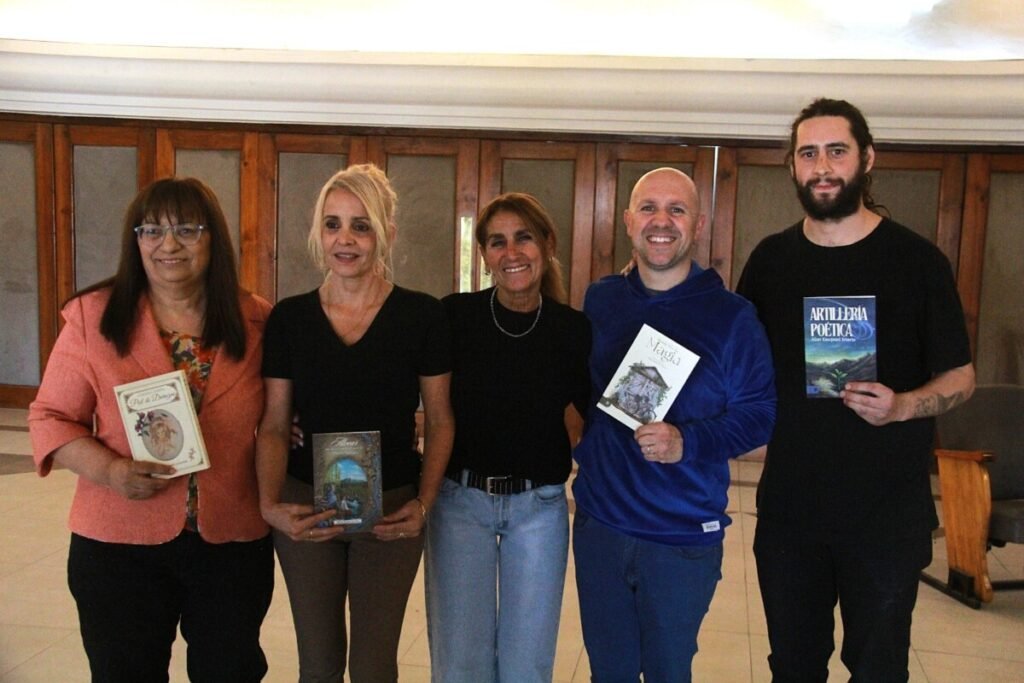 Autores alvearenses presentarán sus obras en la Feria del Libro